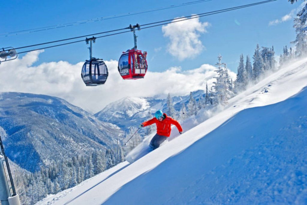 How the mountains of Colorado make natural snow