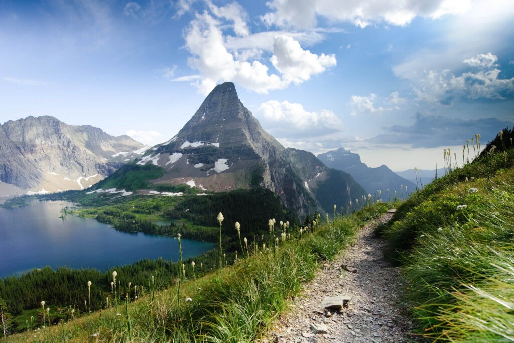 Hike to These Alpine Lakes in North America