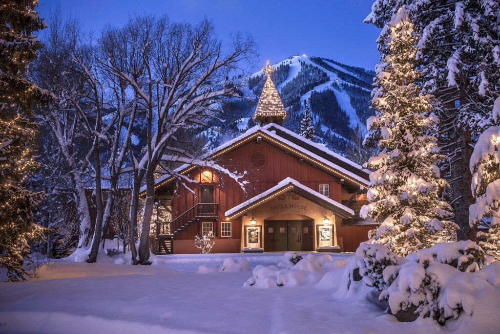 The Best North America Ski Resorts for the Holidays