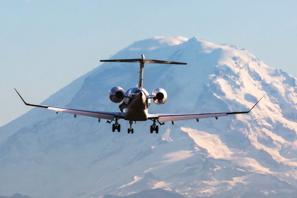 Non-stop flights to Seattle, plane, Mount Rainer.