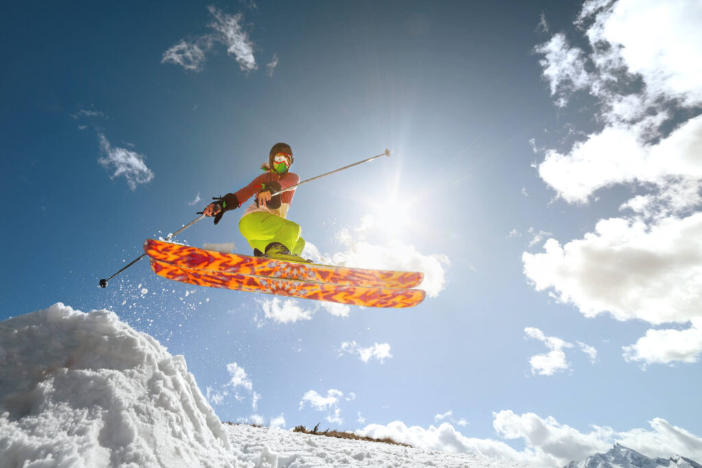 10 of the Best All-Mountain Women’s Skis