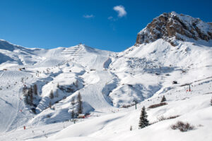 Longest ski run, hero. Val Cenis, France.