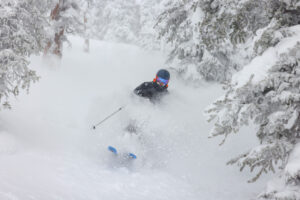 Powder Skiing Crested Butte