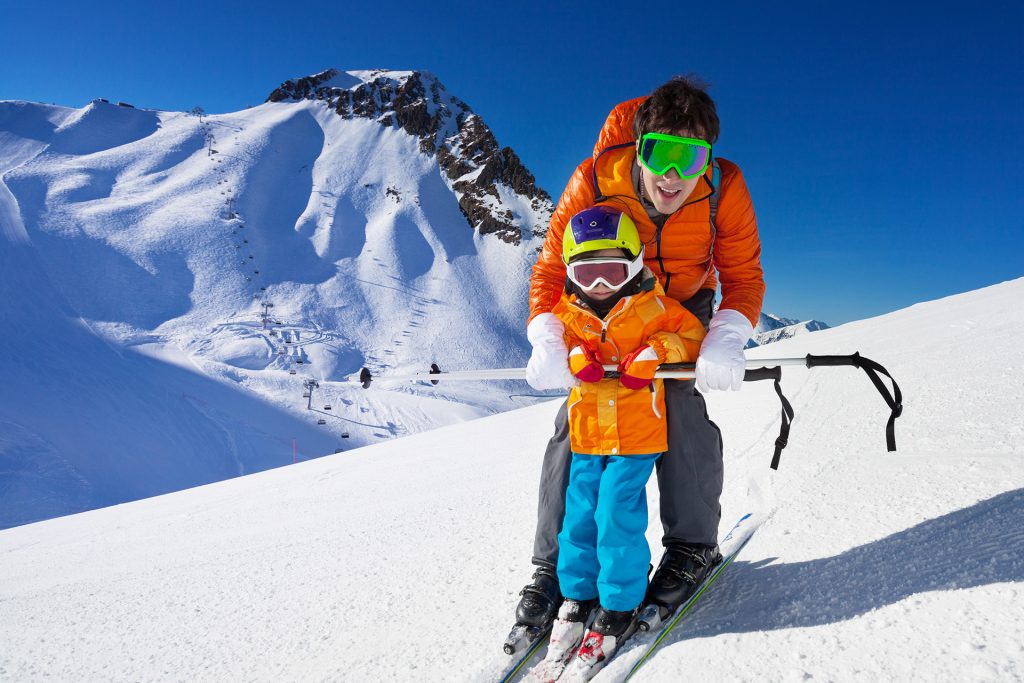 Ski instructor courses: Train, qualify and work on the slopes!