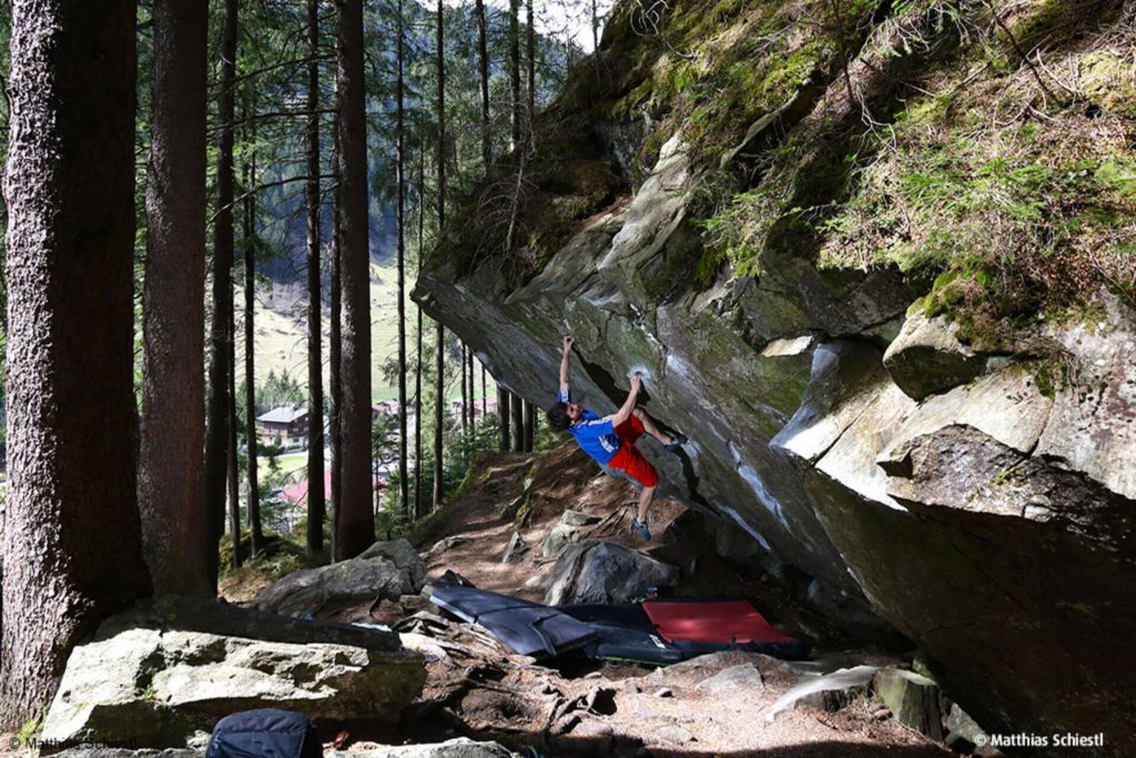Bouldern im Zillertal: Top-Gebiete für Problemlöser