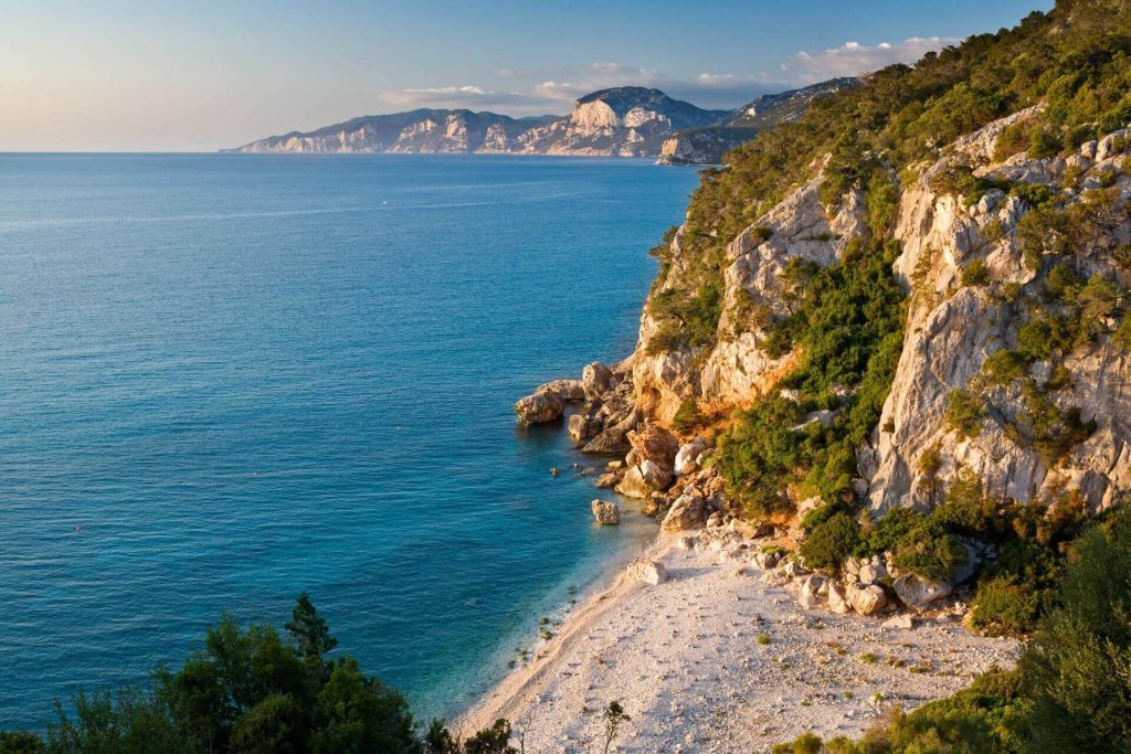 Klettern in Cala Gonone: Ein Paradies an der Küste Sardiniens