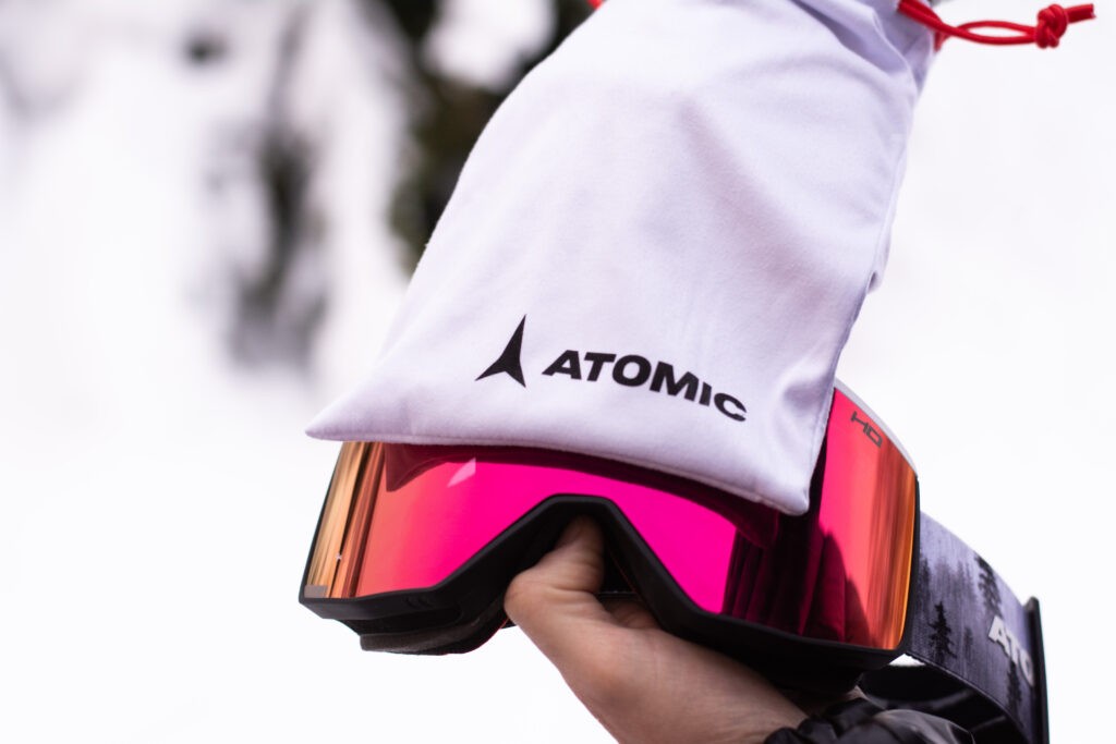Damit die Skibrille länge hält und nicht beschlägt.