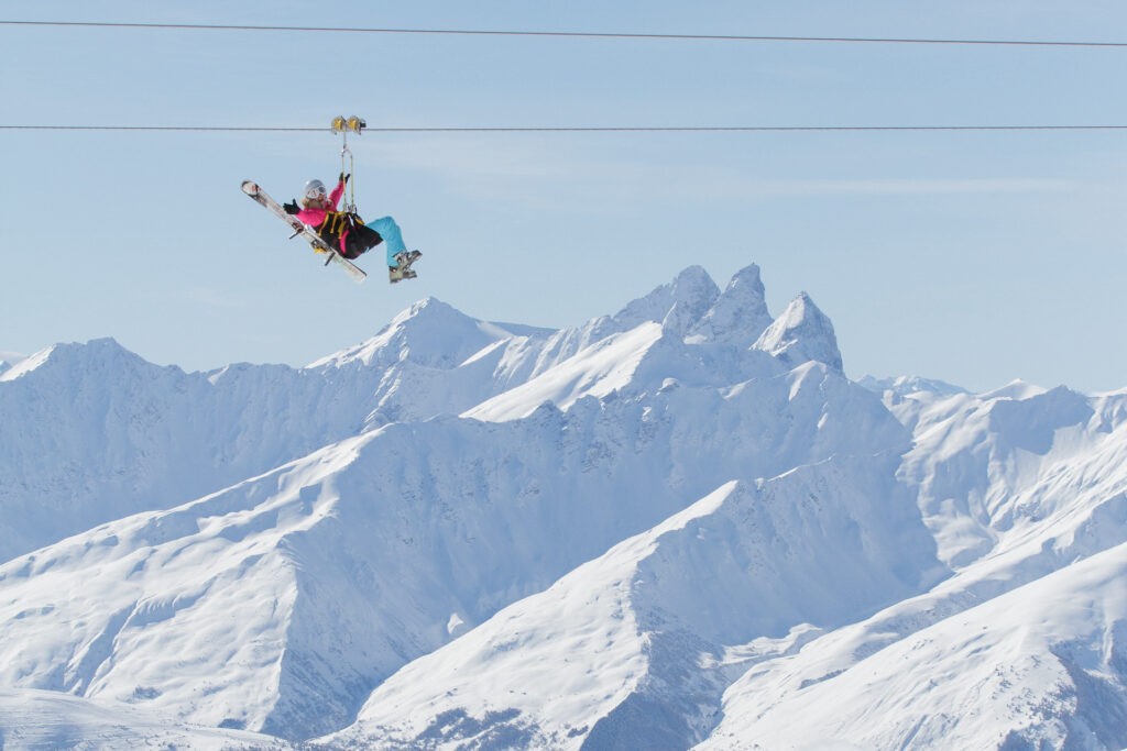 Val Thorens présente sa MEGA-TYROLIENNE