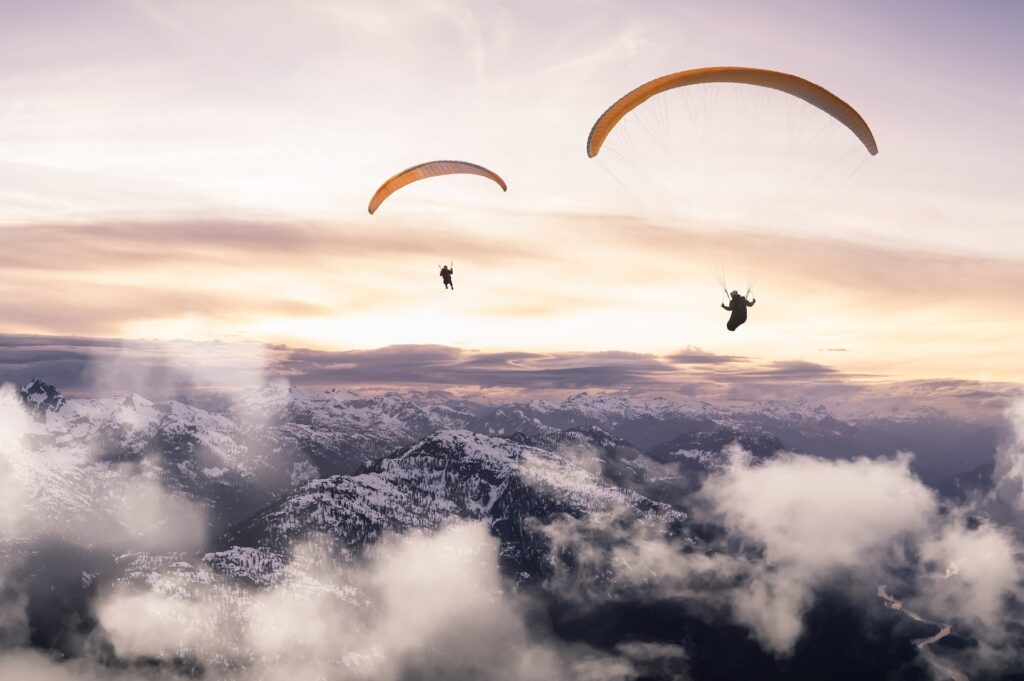 Le parapente – le moyen idéal pour découvrir les paysages  quand on voyage