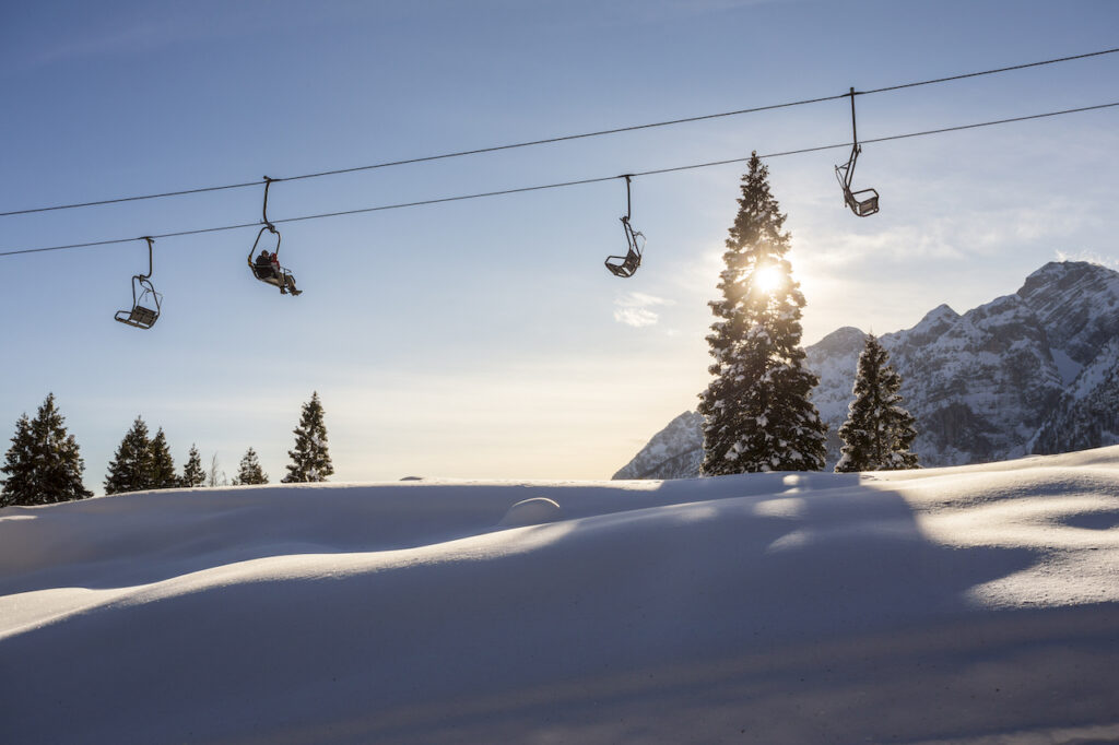 Che cosa è più facile: sci o snowboard?